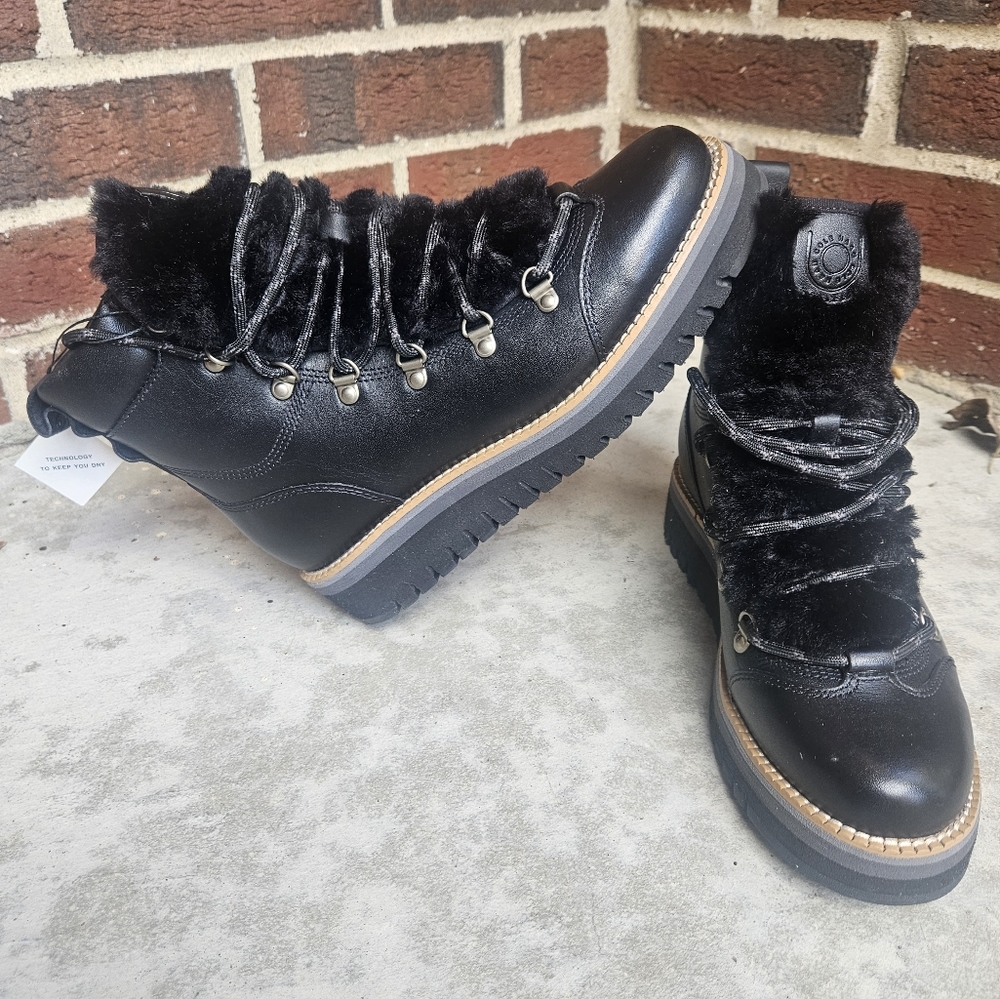 🎁NWT Women's Cole Haan Boots, sz 5.5